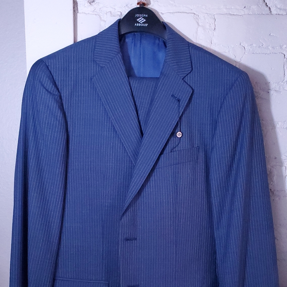 Joseph Abboud 38S suit NWT blue pinstripe